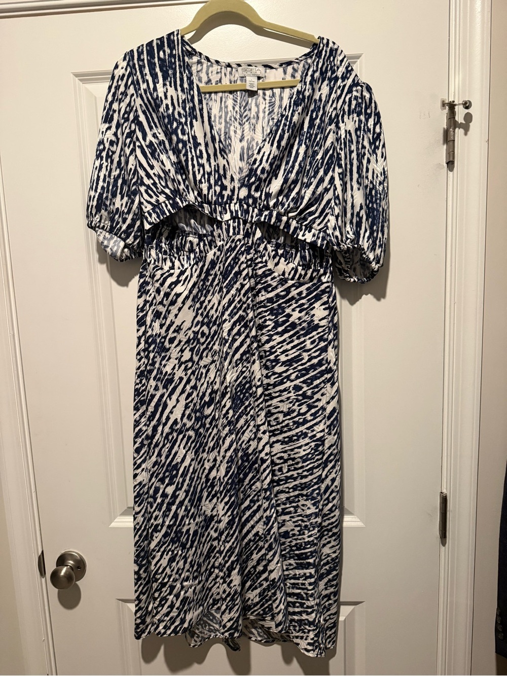 sofia by sofia vergara Navy and White Printed Midi Dress